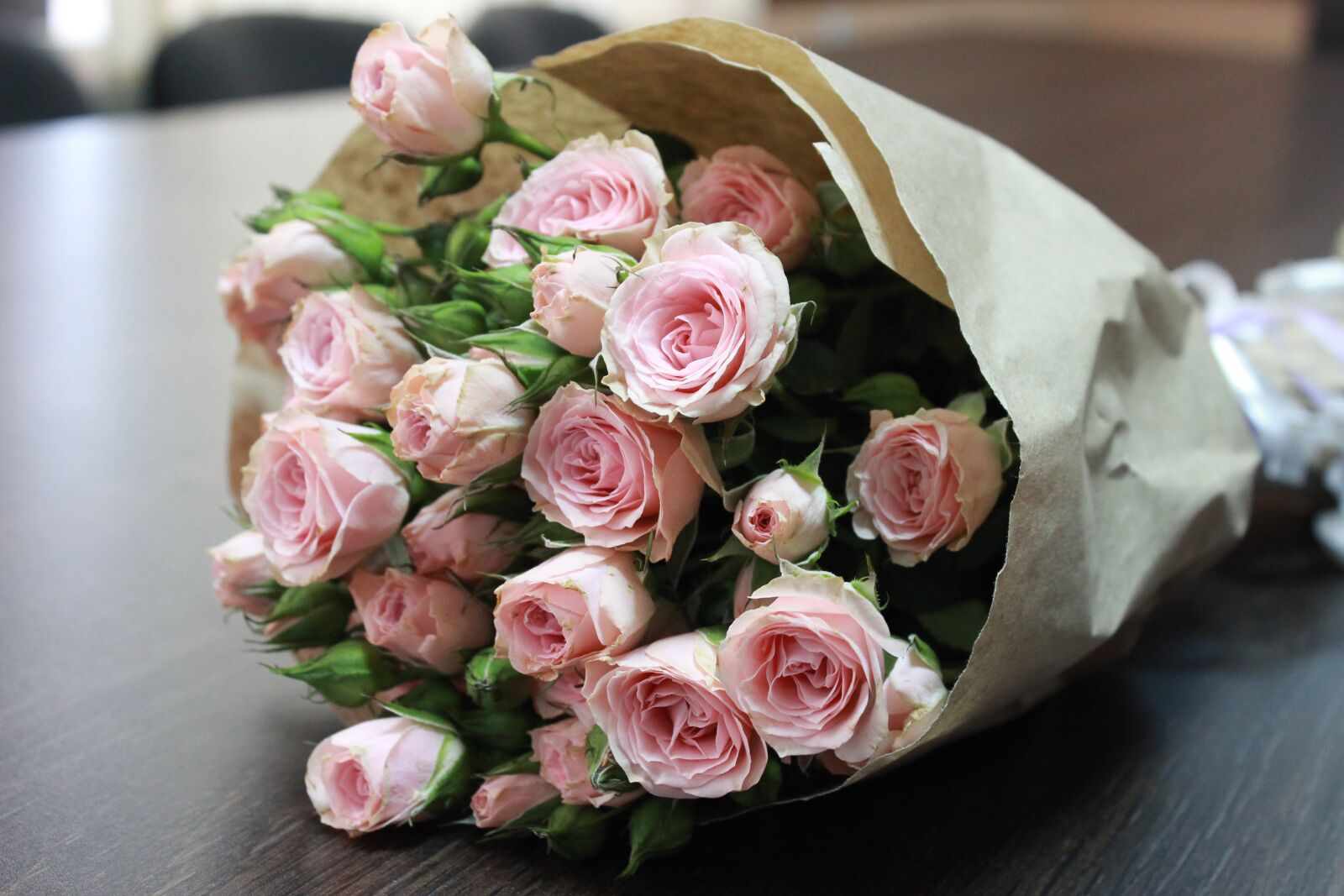 Canon EOS 600D (Rebel EOS T3i / EOS Kiss X5) sample photo. Wedding, flower, krupnyj plan photography