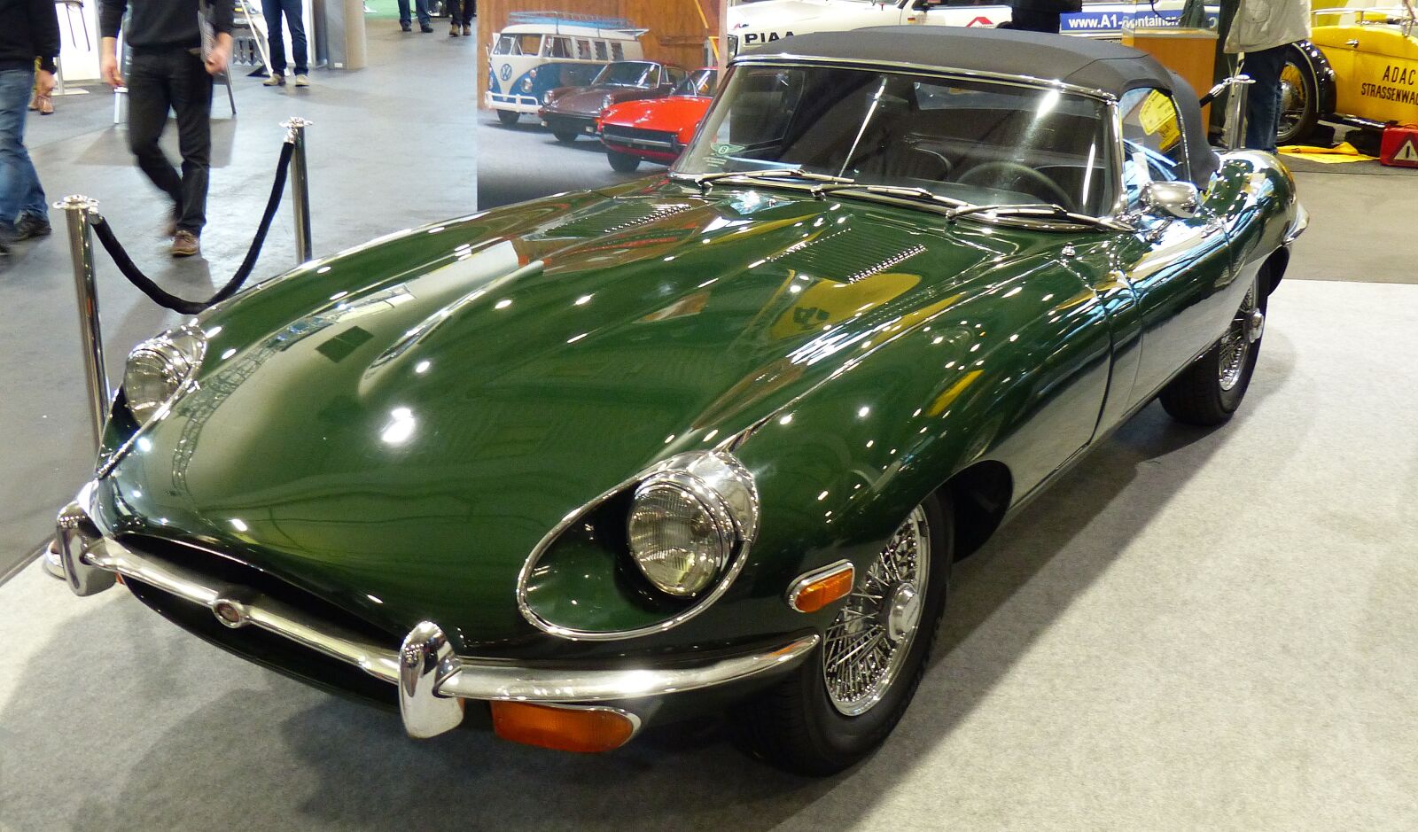Panasonic Lumix DMC-FZ200 sample photo. Fair, exhibition, oldtimer photography