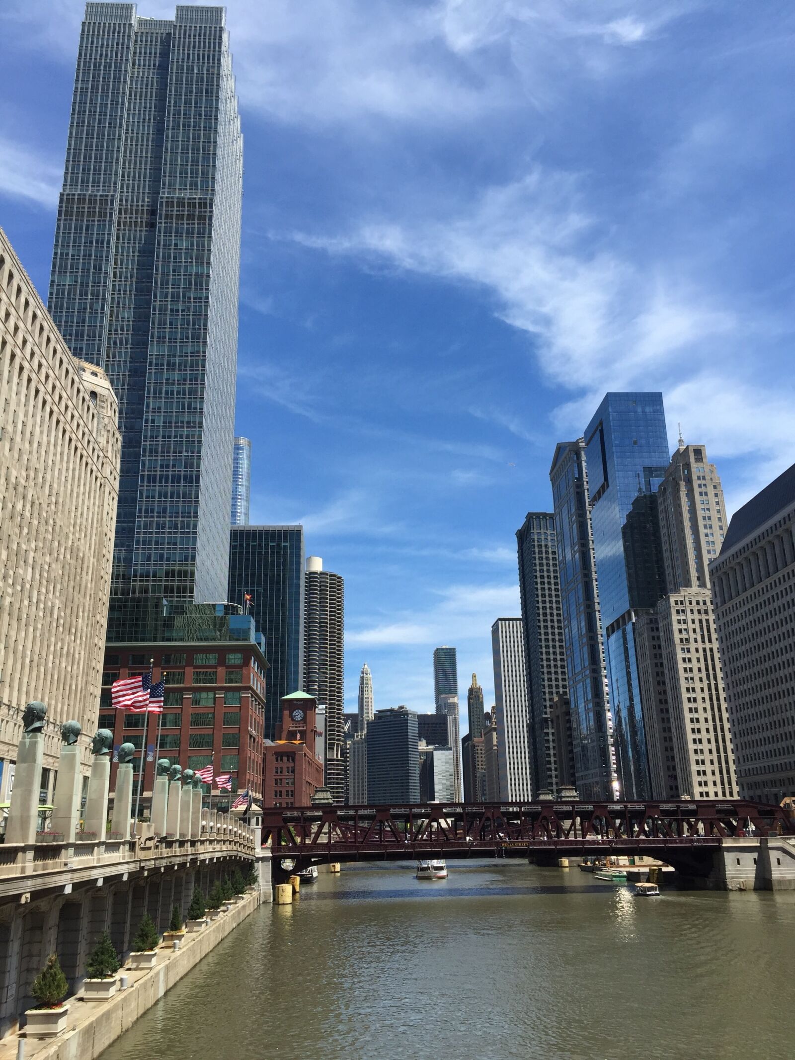 Apple iPhone 6 sample photo. Chicago, skyline, river photography