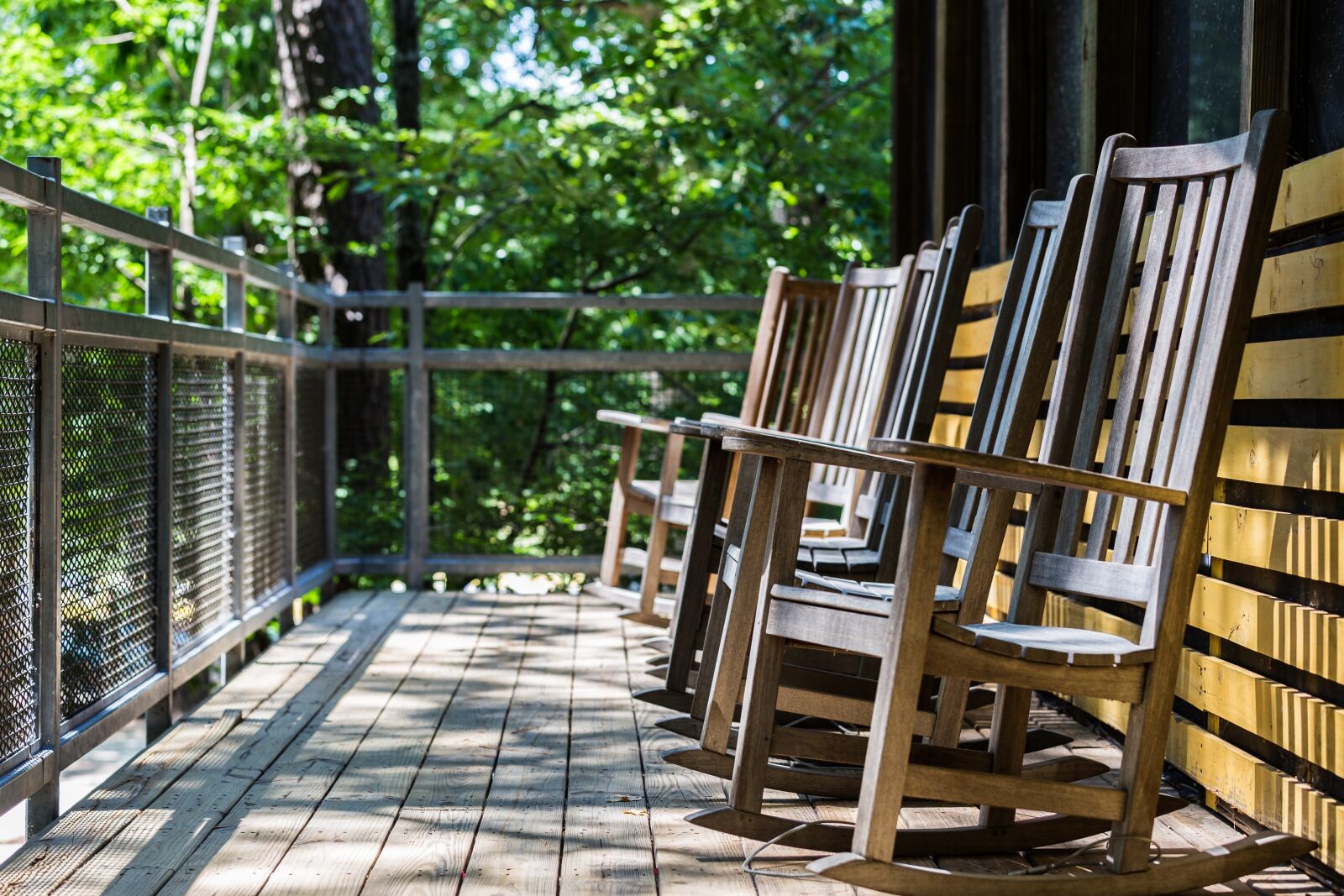 Canon EOS 6D sample photo. Woods, outdoors, porch photography