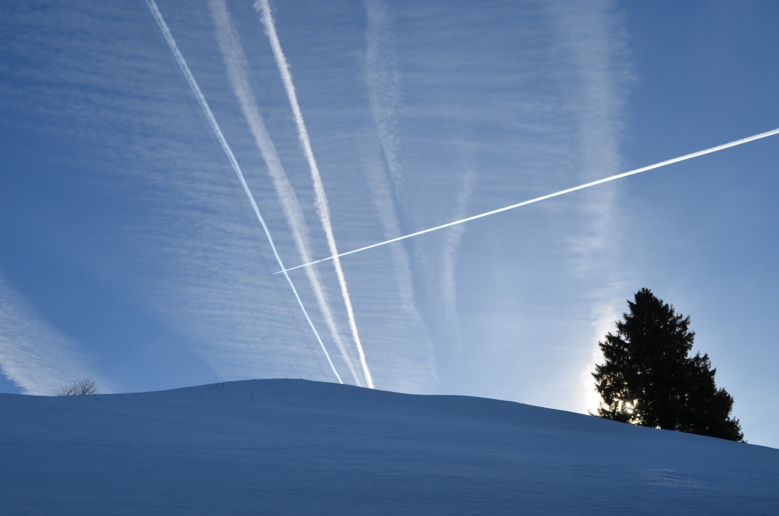 Nikon D5100 sample photo. Contrail, winter, sky photography