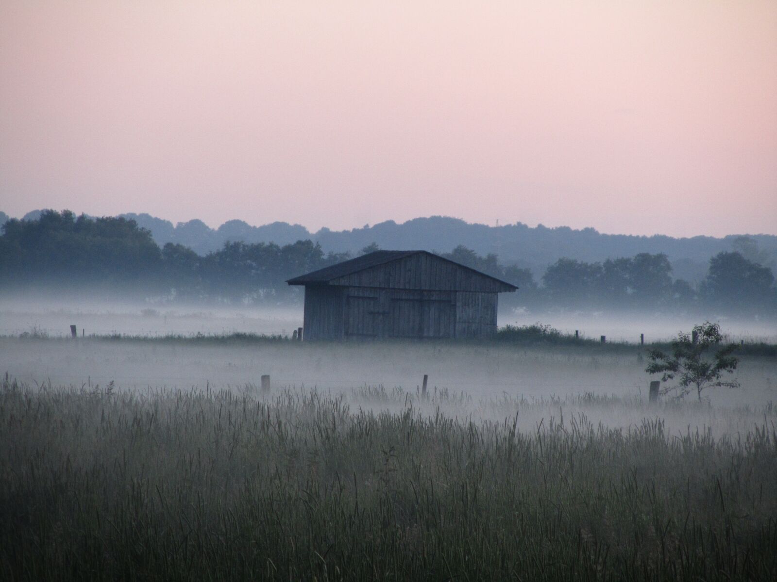 Canon PowerShot SX210 IS sample photo. Pastel, hut, pasture photography