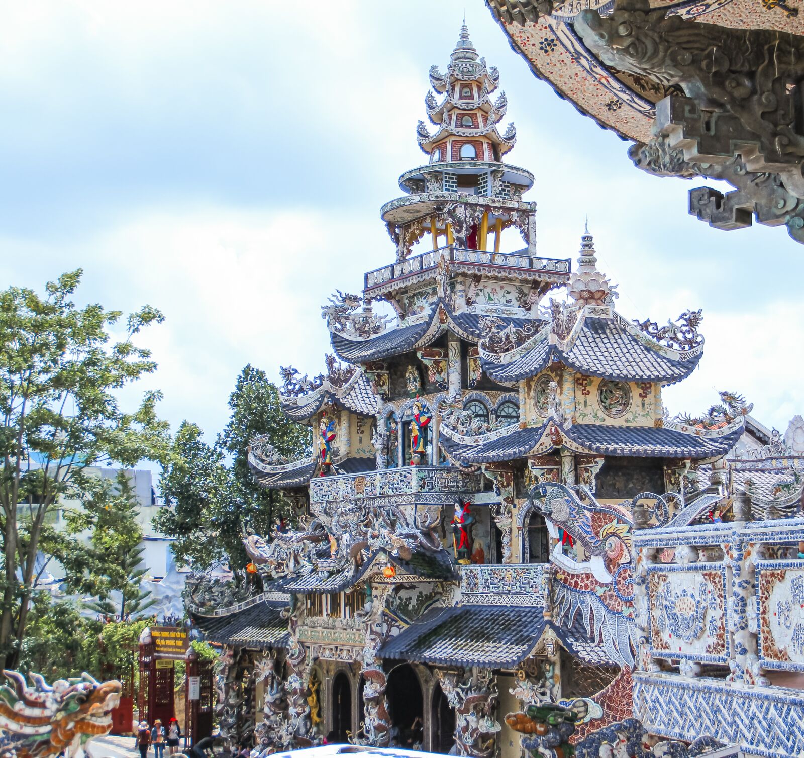 Canon EOS 60D sample photo. Temple, linh phuoc temple photography