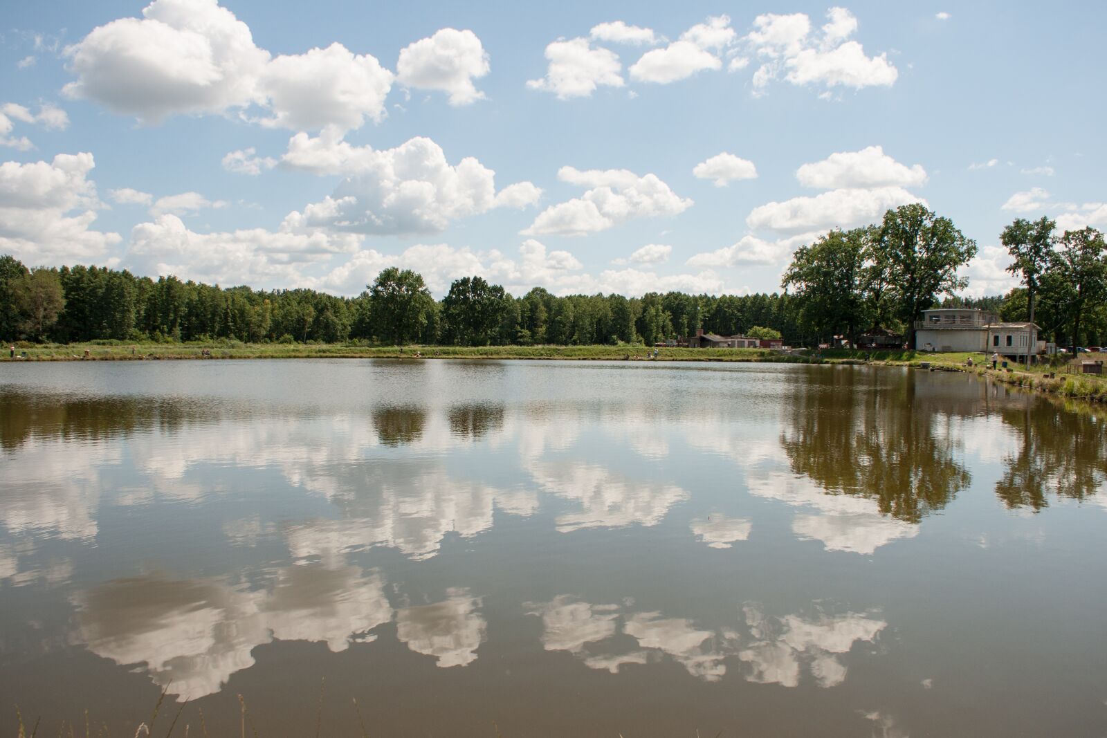 Sony Alpha DSLR-A700 + Sony DT 18-70mm F3.5-5.6 sample photo. The wave is reflected photography