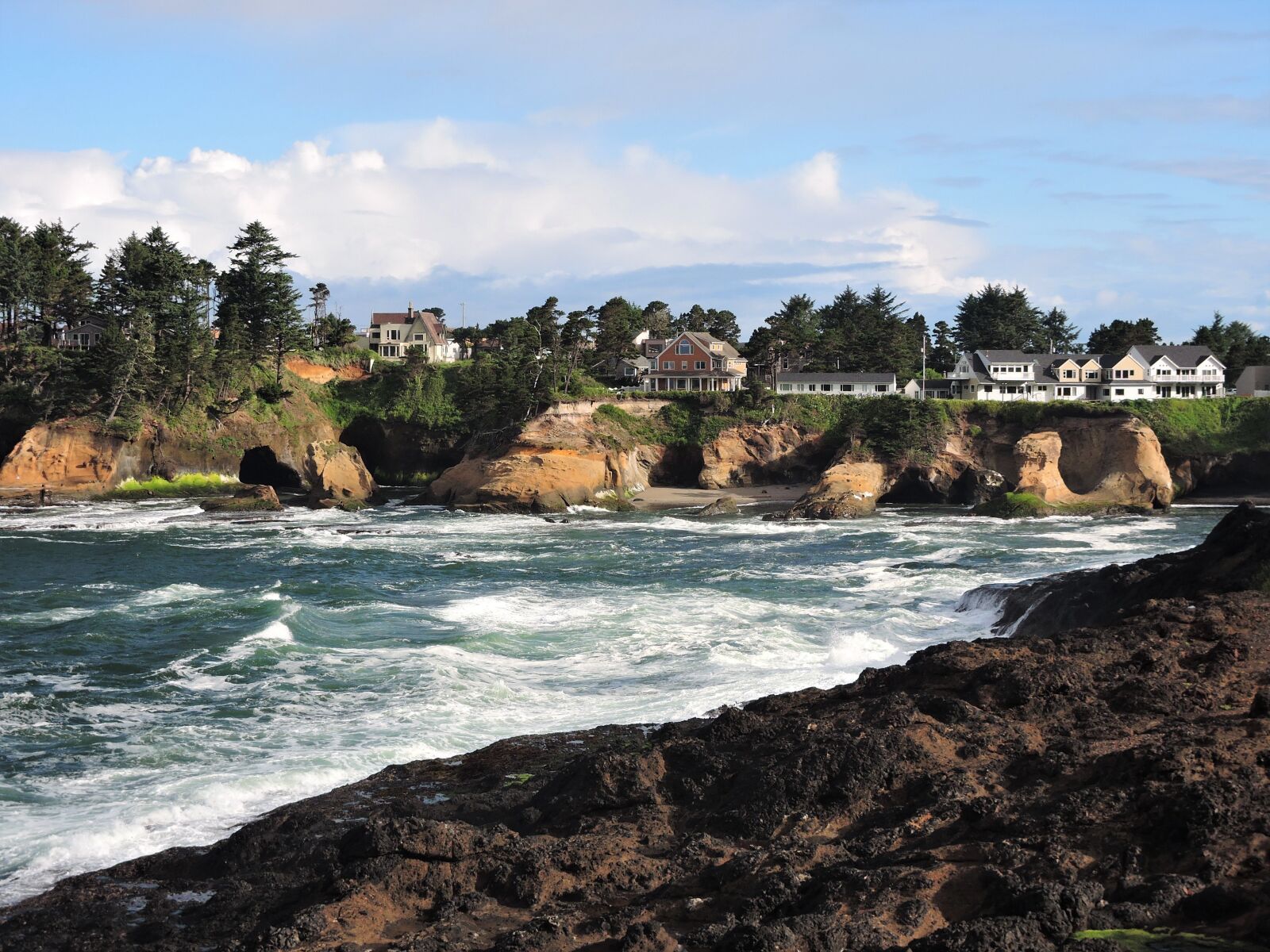 Nikon Coolpix P600 sample photo. Depoe bay, oregon, coast photography