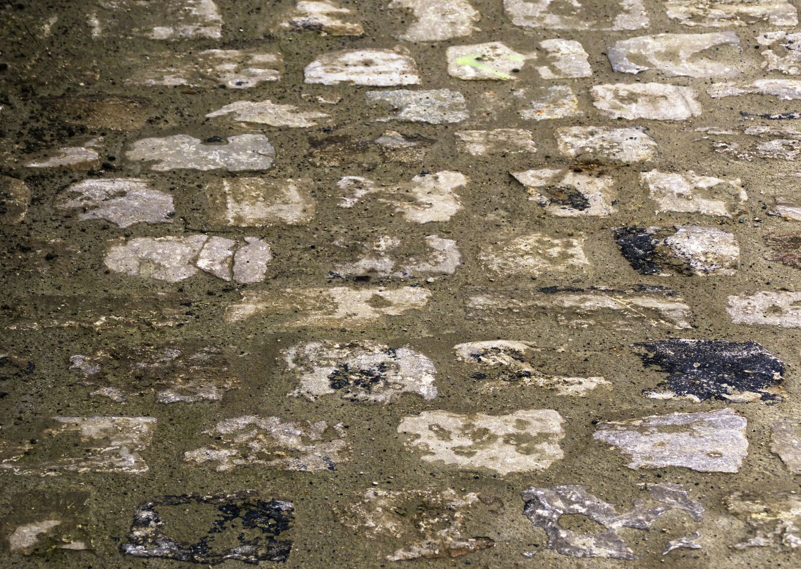Panasonic Lumix DMC-FZ1000 sample photo. Cobblestones, paving stones, patch photography
