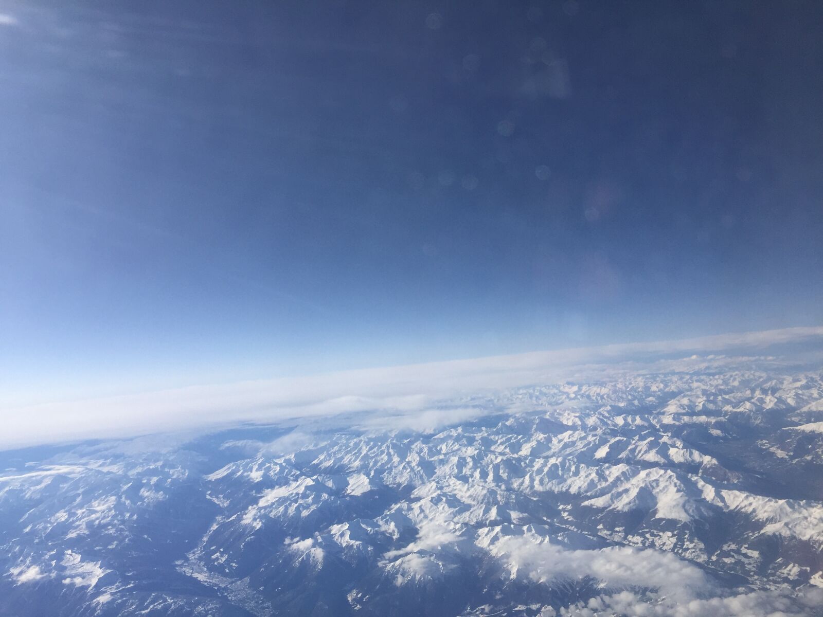 iPhone 6 Plus back camera 4.15mm f/2.2 sample photo. Flight, sky, aircraft photography