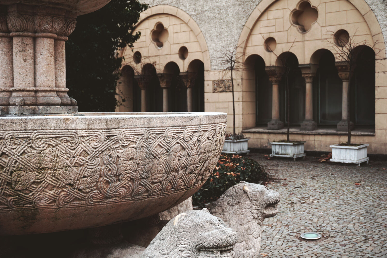 Sony a6000 sample photo. Stone, water photography