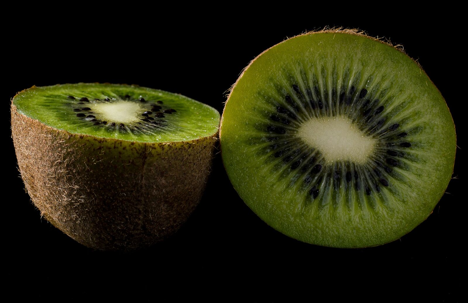 Nikon D3200 sample photo. Kiwi, fruit, green photography