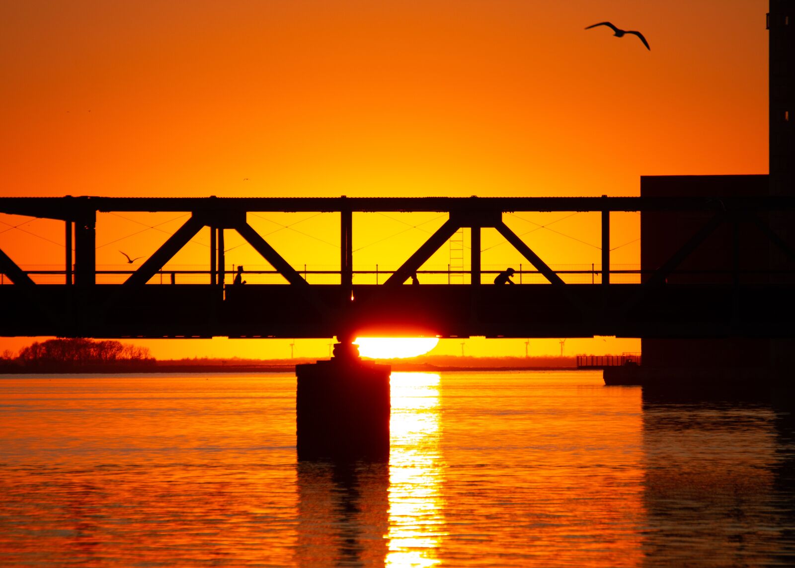 Canon EOS 70D sample photo. Bridge, people, sunset photography