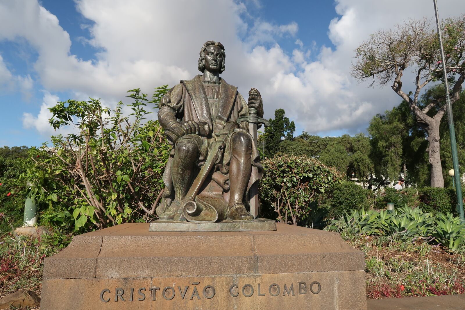 Canon PowerShot G7 X Mark II sample photo. Christopher columbus, statue, madeira photography