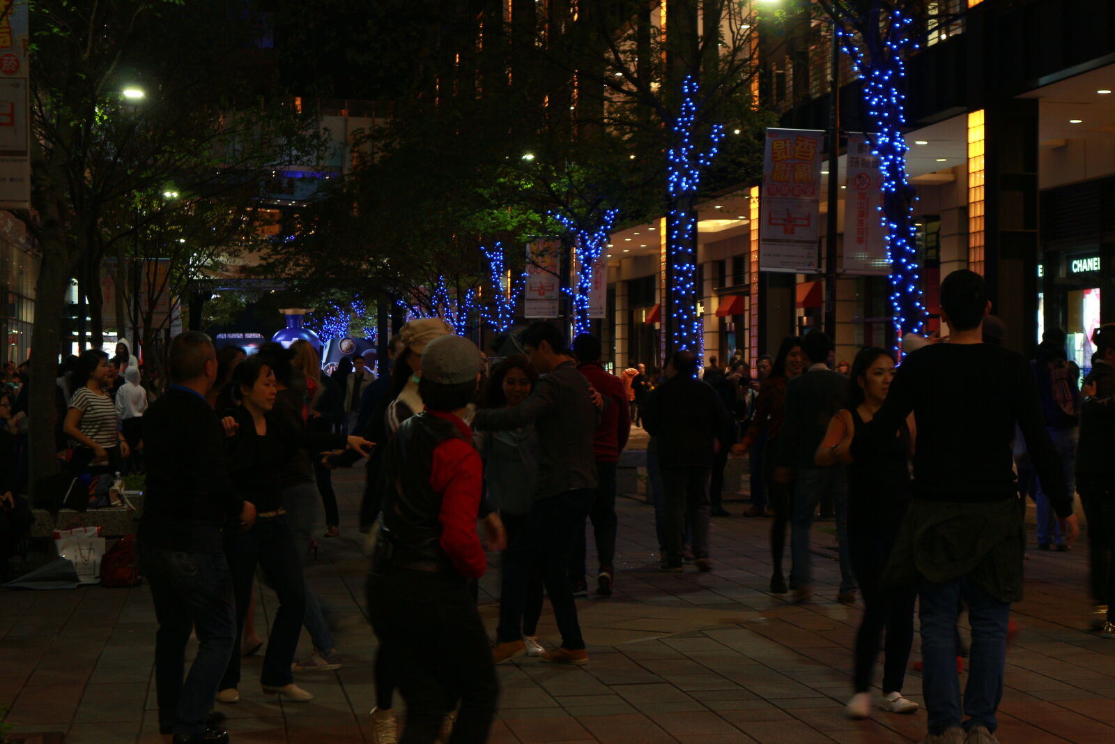 Canon EOS M sample photo