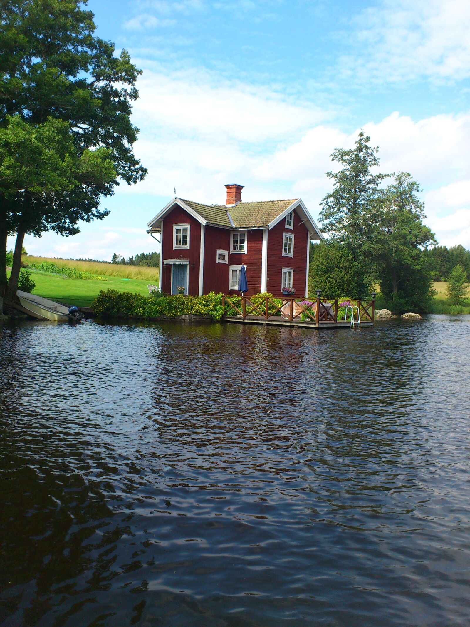Sony Ericsson Xperia arc S sample photo. Waterfront, summer house, summer photography