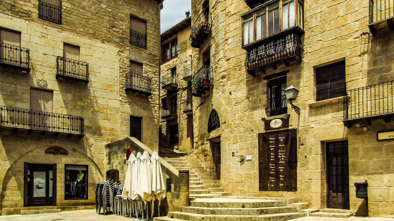 Canon PowerShot SX410 IS sample photo. Valderrobres, plaza, people photography