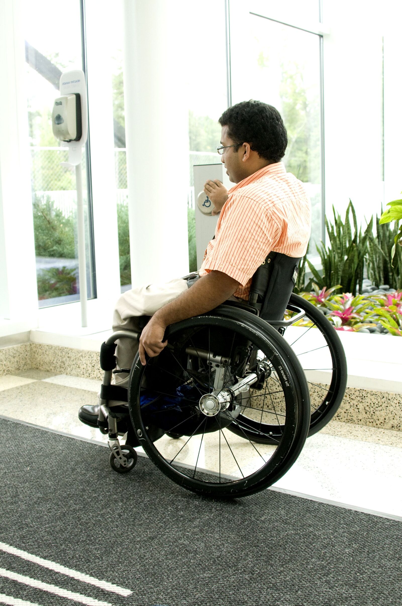 Nikon D300 sample photo. Sitting, wheelchair, process, exiting photography