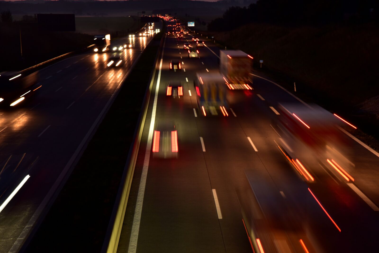 Nikon D750 sample photo. Highway, night, traffic photography