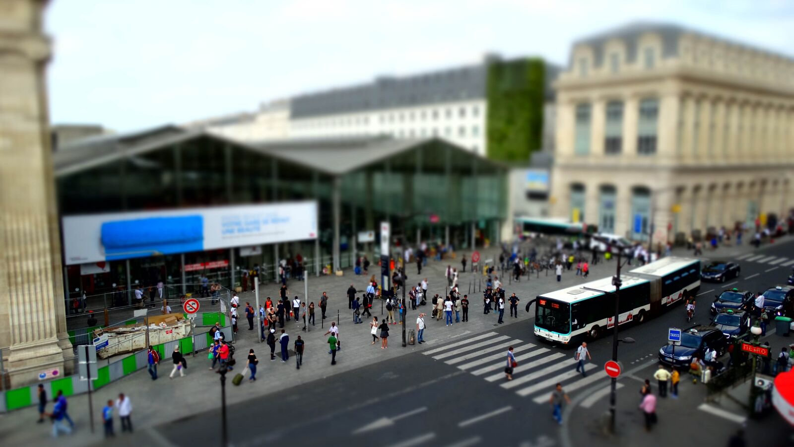 Sony Cyber-shot DSC-HX300 sample photo. Railway station, model, miniature photography