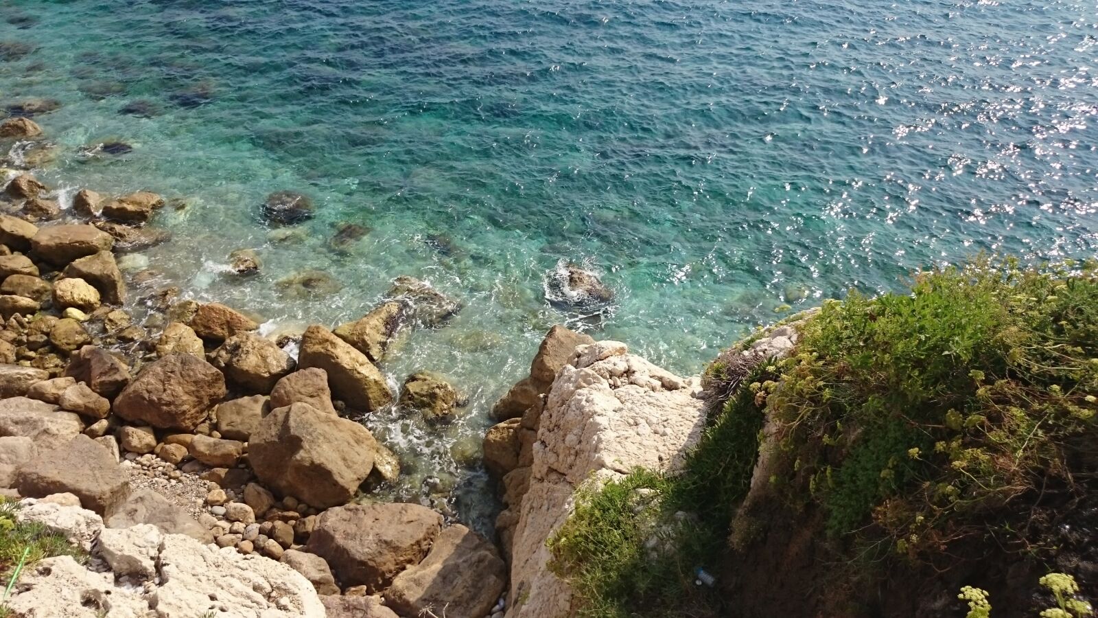 Sony Xperia Z1 Compact sample photo. Sea, coast, stones photography