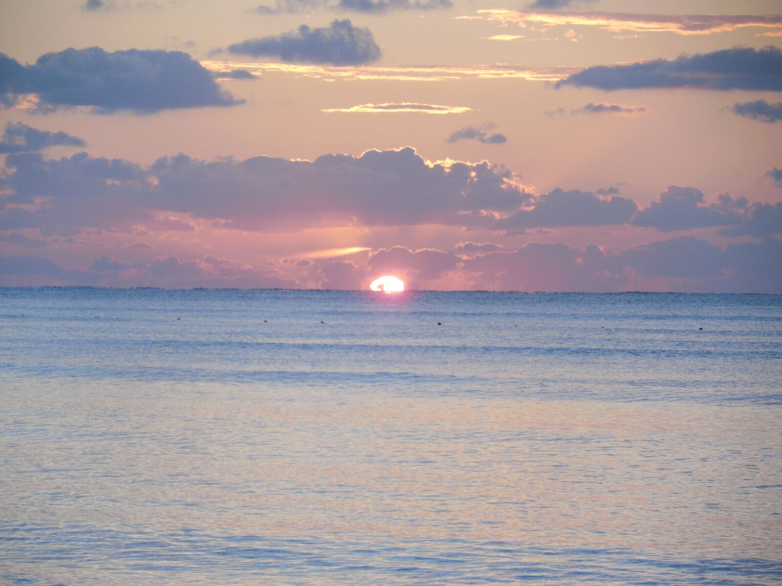 Nikon COOLPIX L620 sample photo. Sunrise, ocean, beach photography