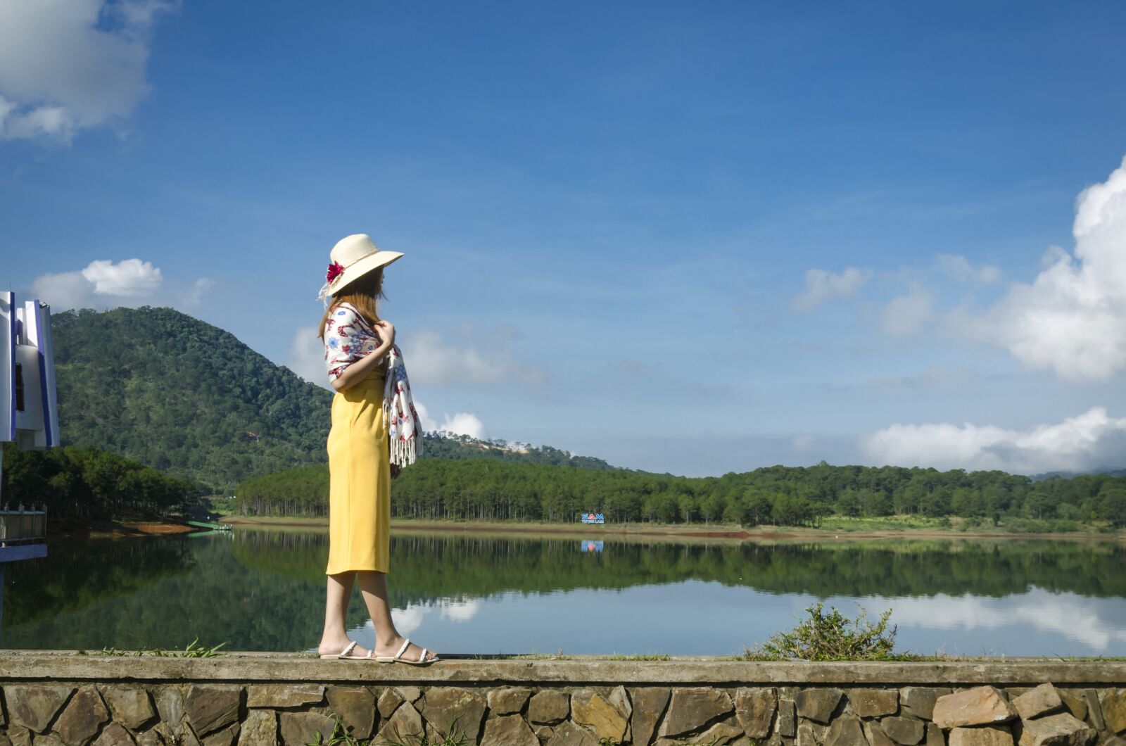 Nikon D5100 sample photo. Girl, clouds, heaven photography