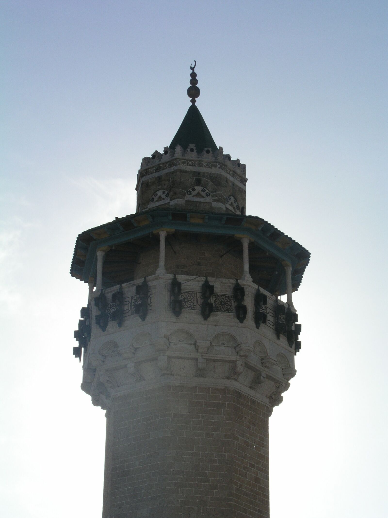 Olympus C5050Z sample photo. Arabic, muslim, tower photography