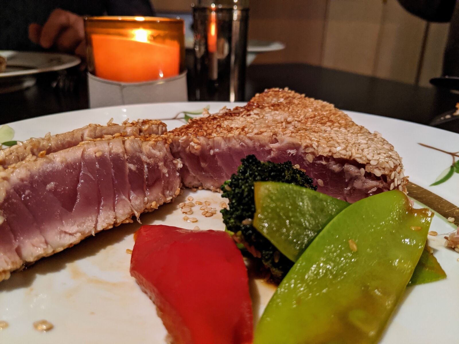 Google Pixel 2 XL sample photo. Tuna, eat, sugar snap photography