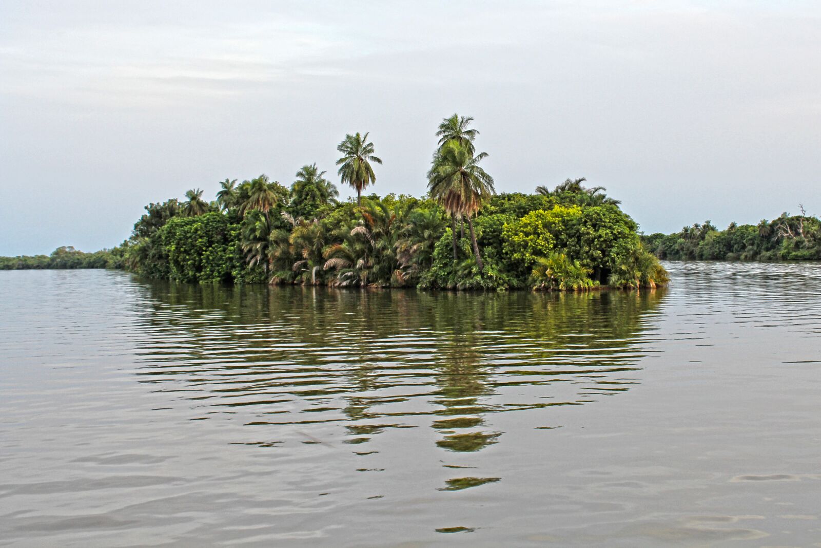 Canon EOS 600D (Rebel EOS T3i / EOS Kiss X5) sample photo. Island, tropical, africa photography