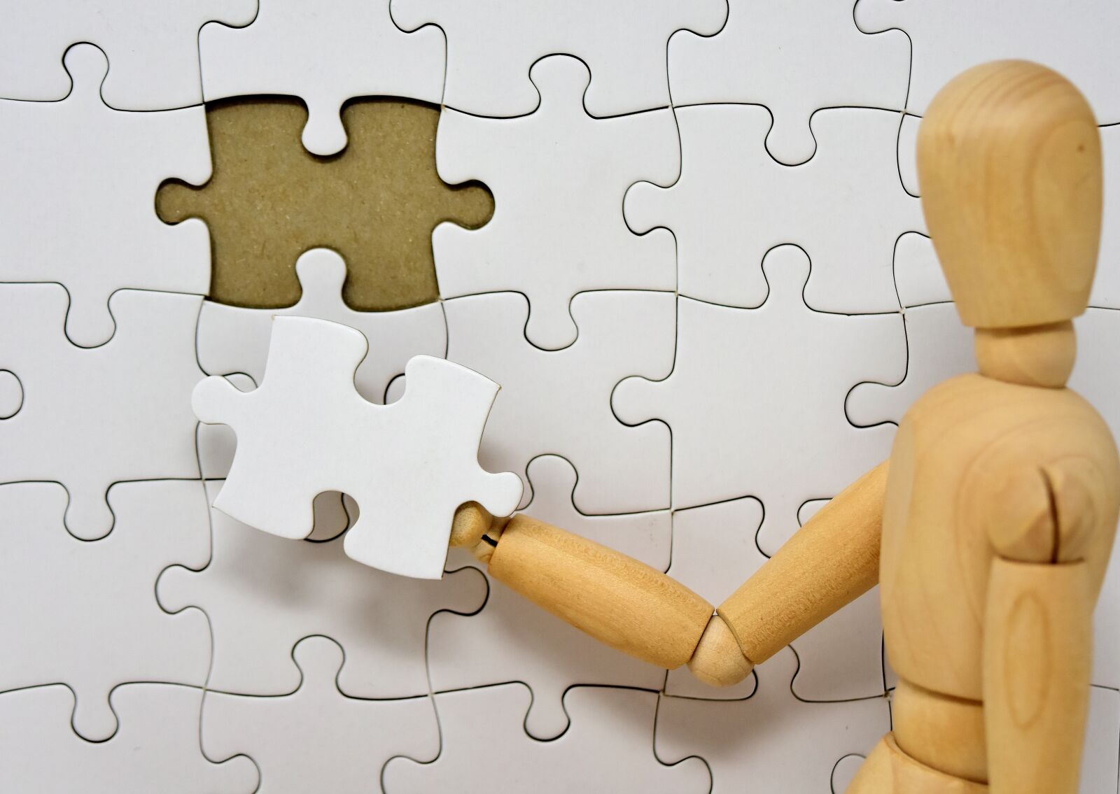Nikon D7200 sample photo. Figure, wood, puzzle photography