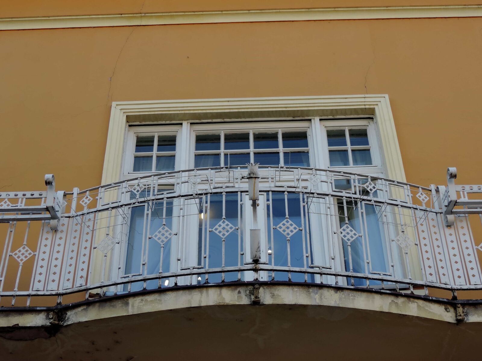 Nikon Coolpix P520 sample photo. Baroque, cast iron, facade photography