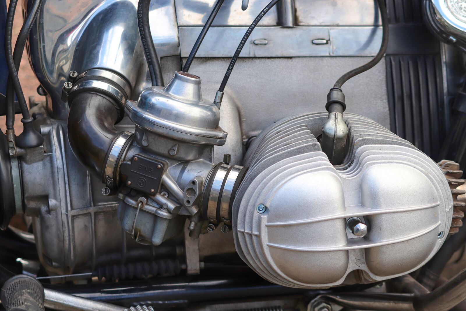 Canon EOS 200D (EOS Rebel SL2 / EOS Kiss X9) sample photo. Motor, motorcycle, engine block photography