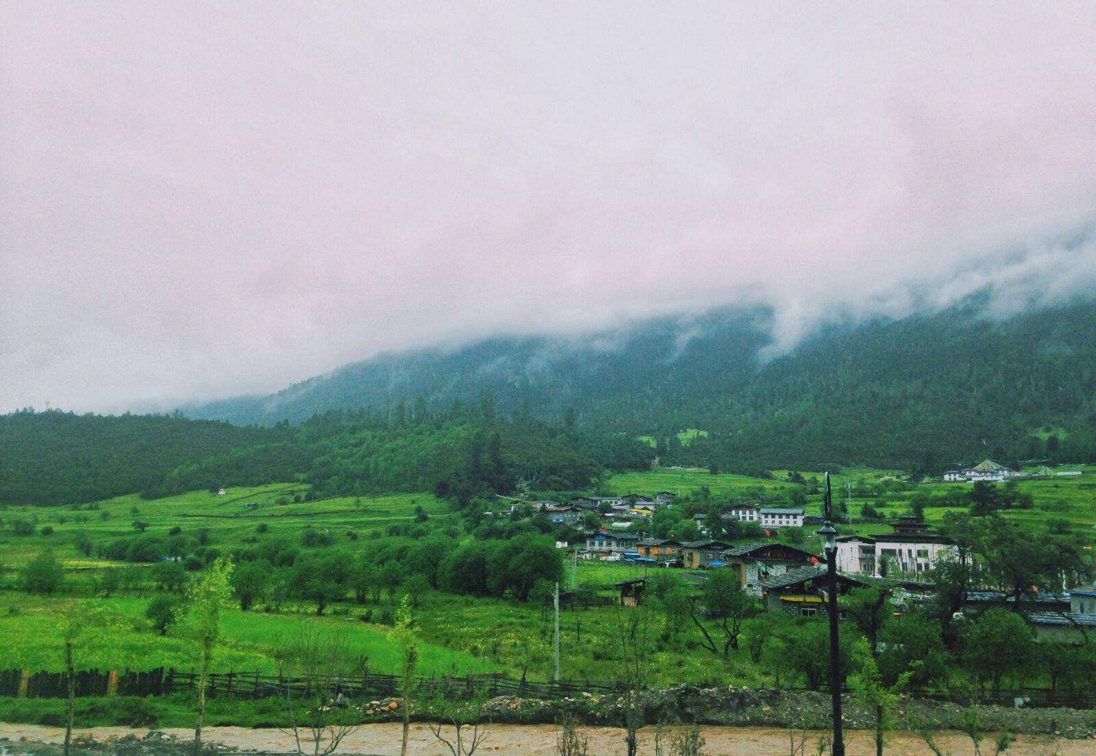 iPhone 5c back camera 4.12mm f/2.4 sample photo. Lhasa, nyingchi, prairie photography