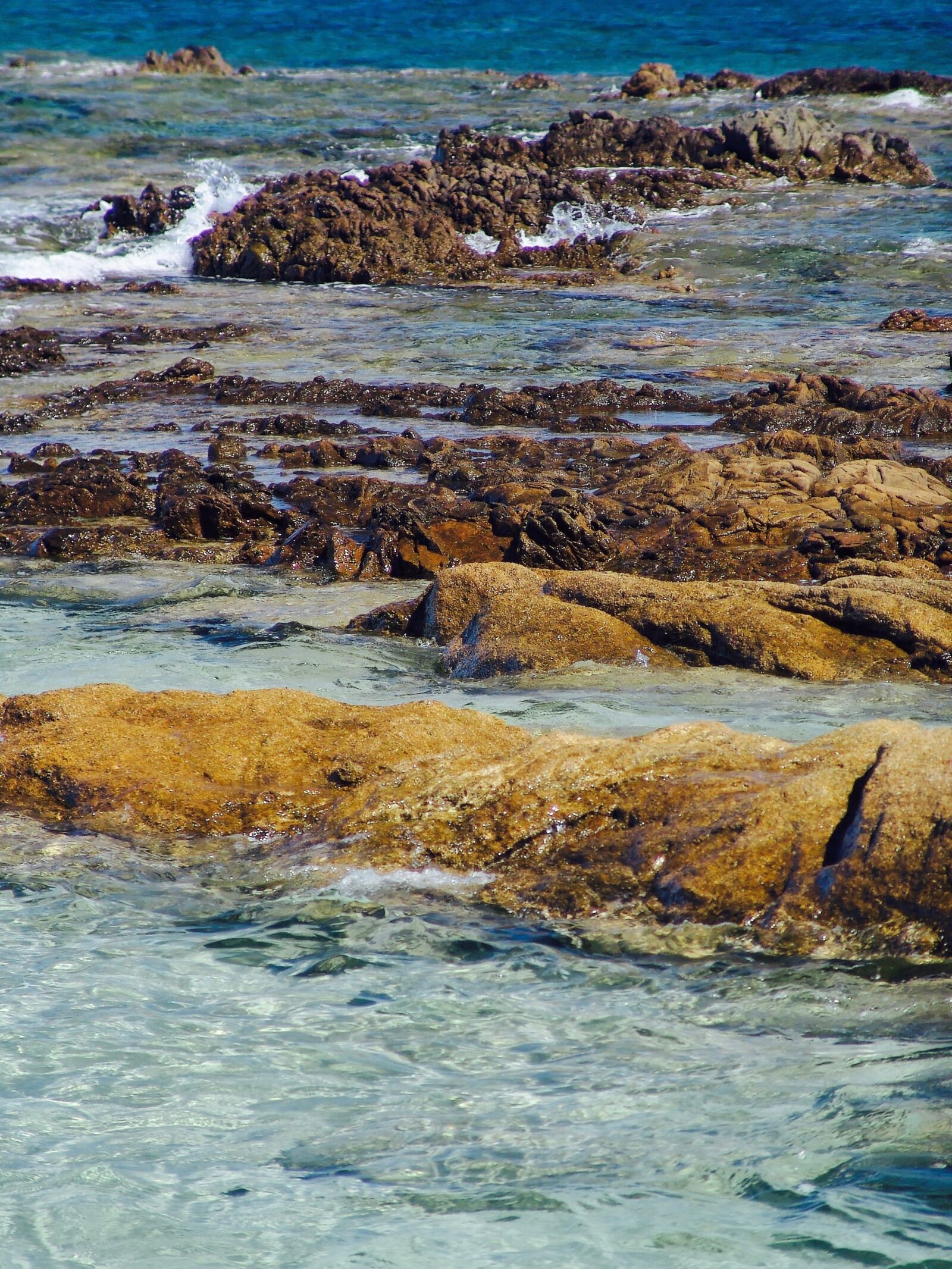 Sony DSC-F828 sample photo. Sea, rock, water photography