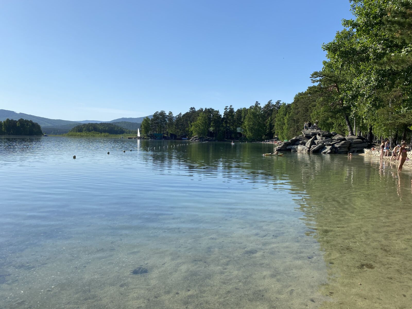 Apple iPhone 11 Pro sample photo. Forest, lake, mountains photography