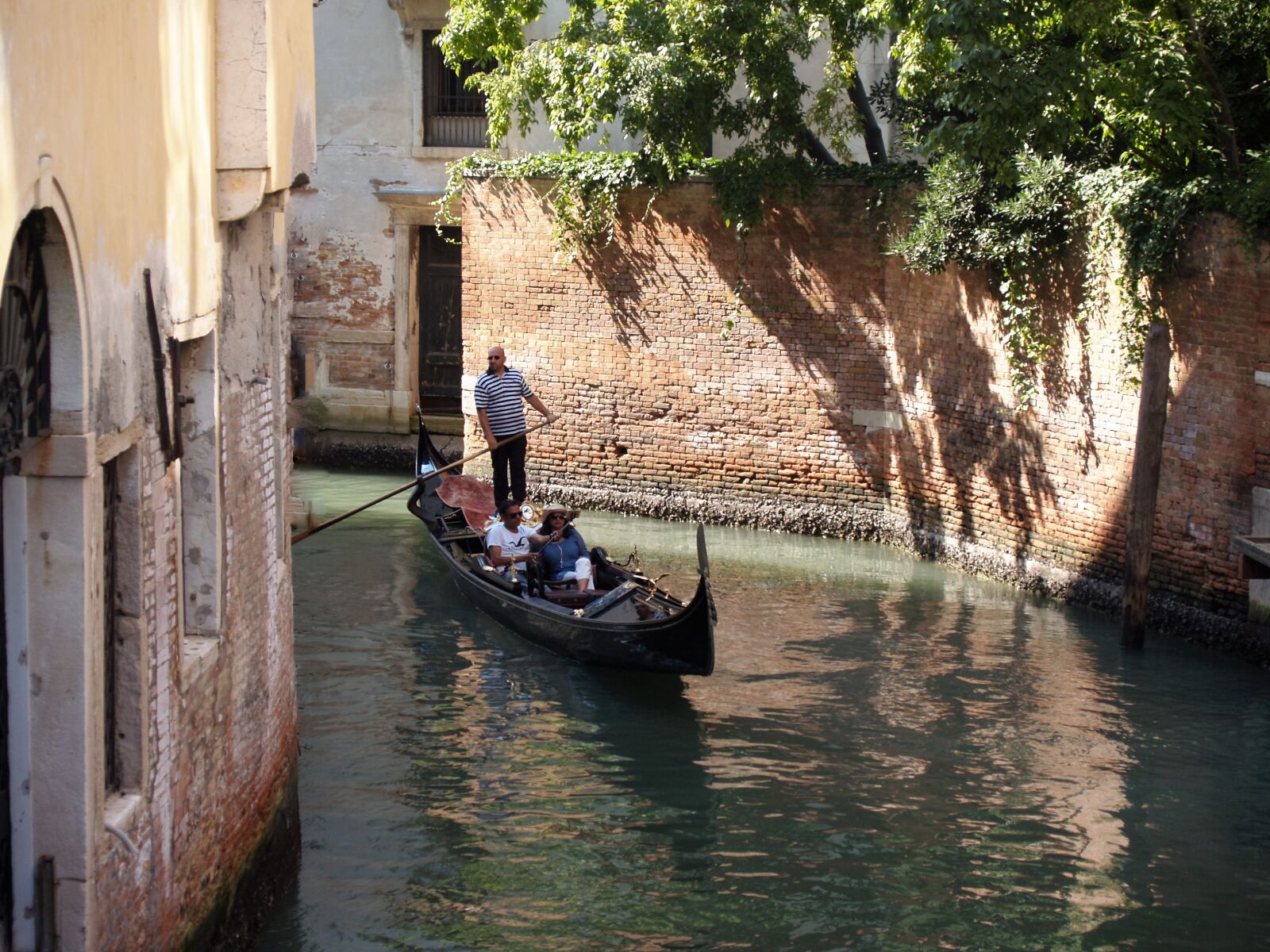 Olympus E-300 (EVOLT E-300) sample photo. Venice, italy, romantic photography