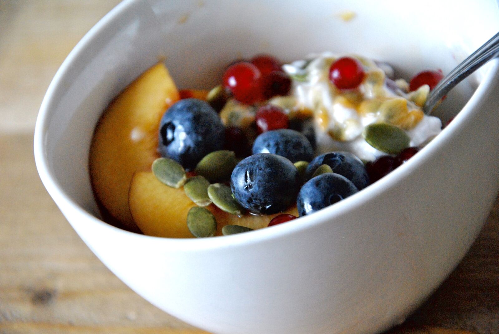 Nikon D3000 sample photo. Fruit, breakfast, healthy photography