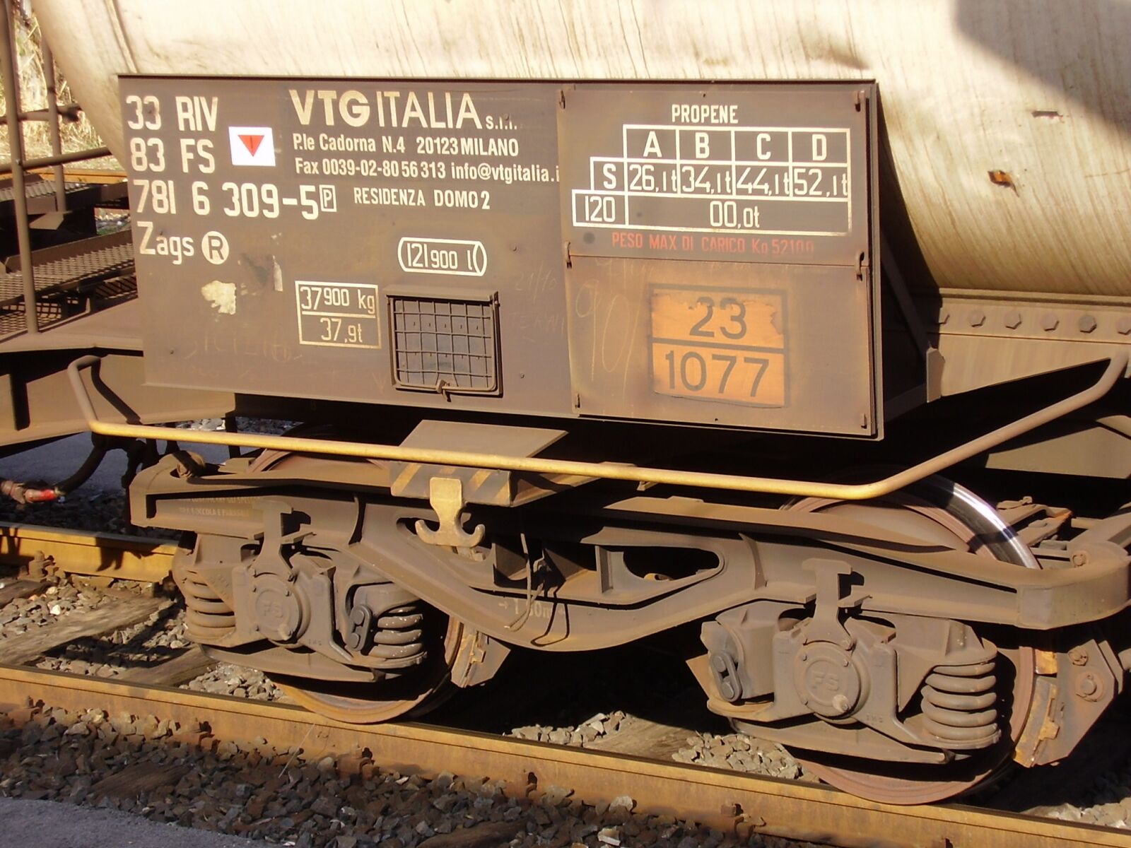 Olympus X450,D535Z,C370Z sample photo. Syracuse, train, railways photography