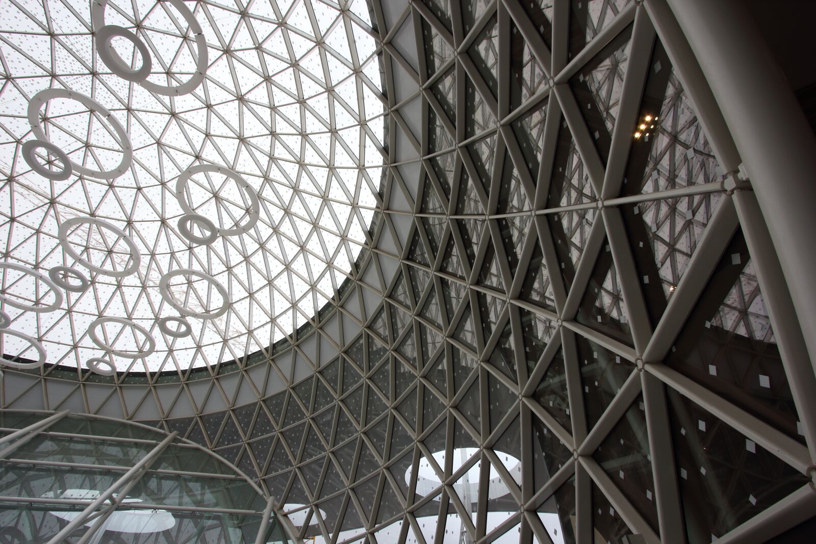 Canon EOS 550D (EOS Rebel T2i / EOS Kiss X4) sample photo. Morocco, marrakech, airport photography