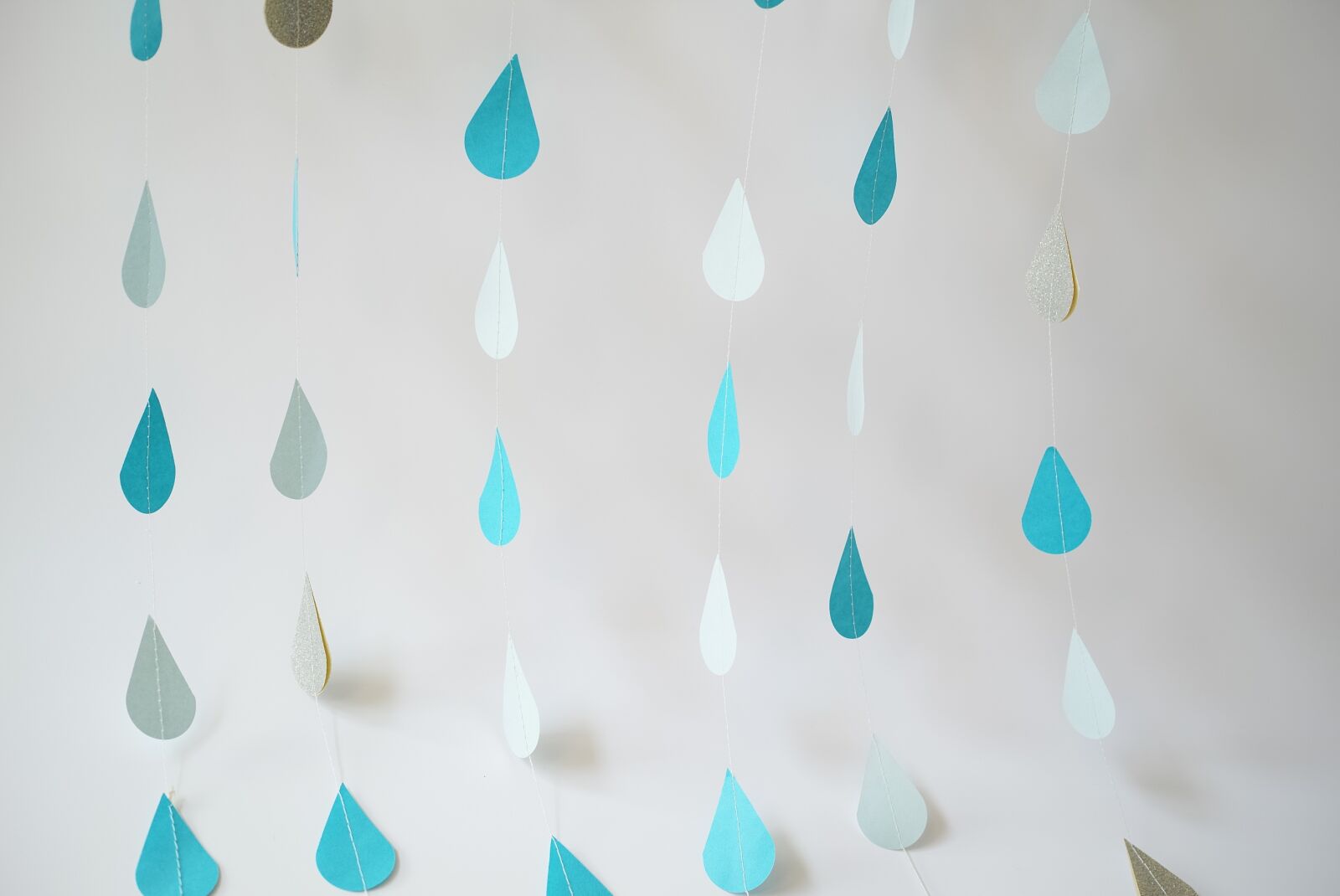 Sigma dp2 Quattro sample photo. Pull flower, raindrops, party photography