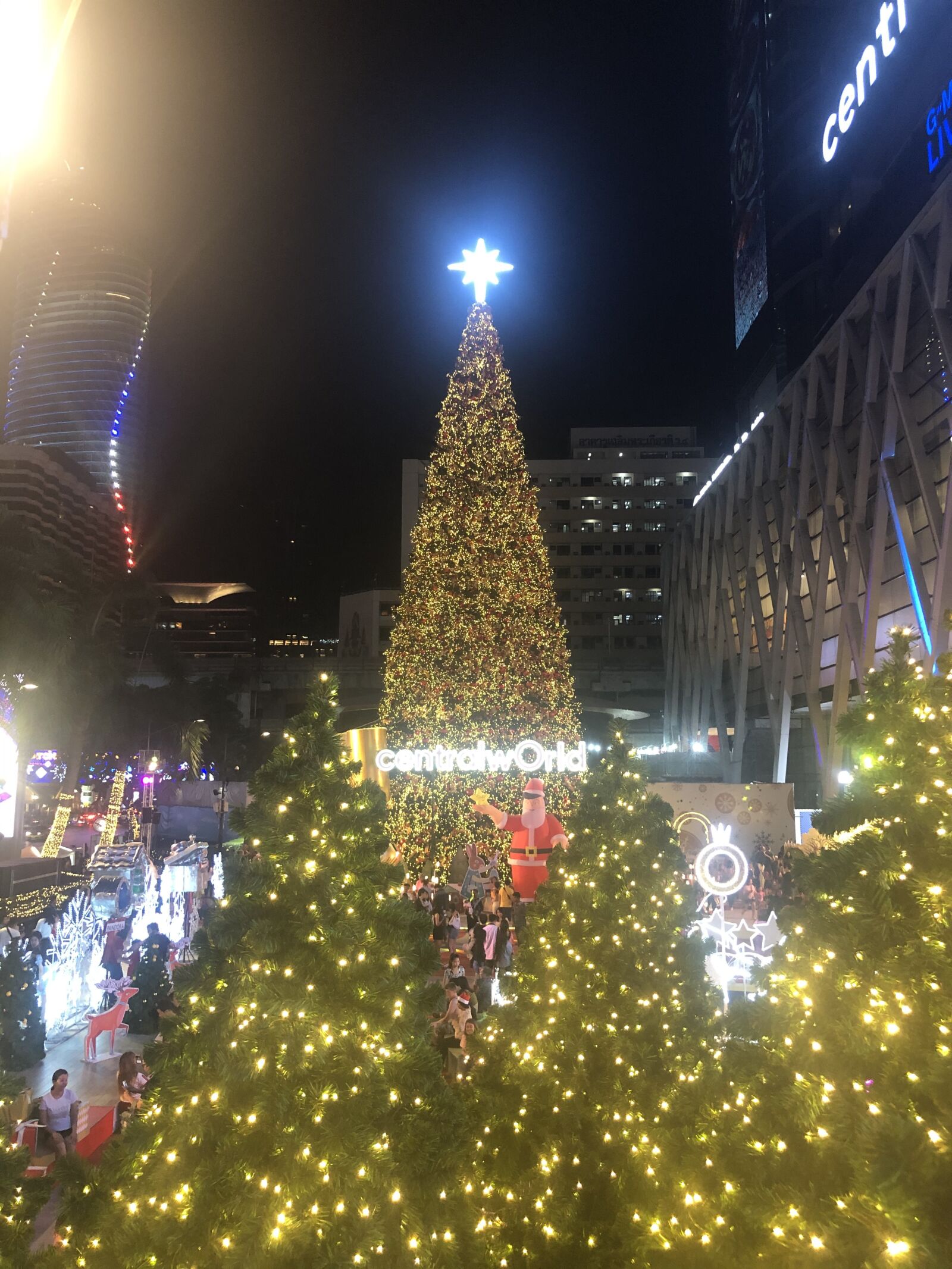 iPhone 8 Plus back dual camera 3.99mm f/1.8 sample photo. Newyear, countdown, bkkcountdown photography