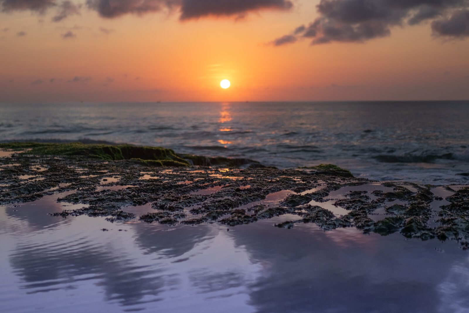 Fujifilm X-E2 sample photo. Sunset, beach, orange photography