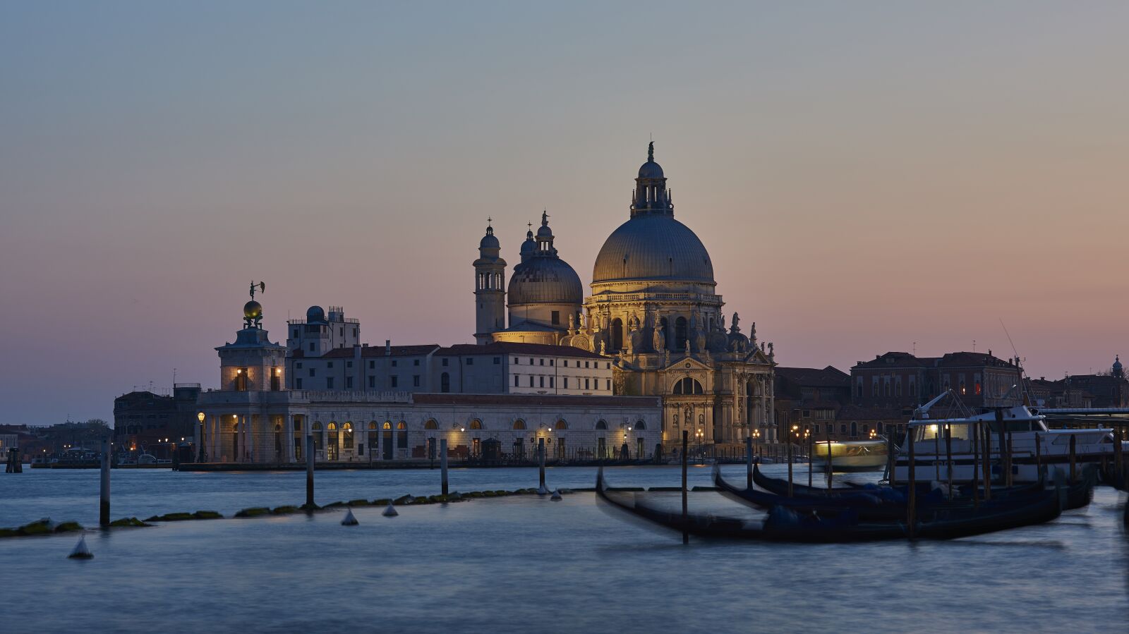 Nikon D810 sample photo. Venice, sunset, gondola photography