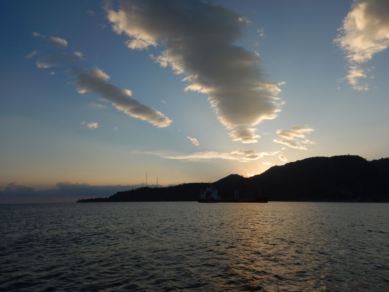 Nikon Coolpix AW130 sample photo. Sea, twilight photography