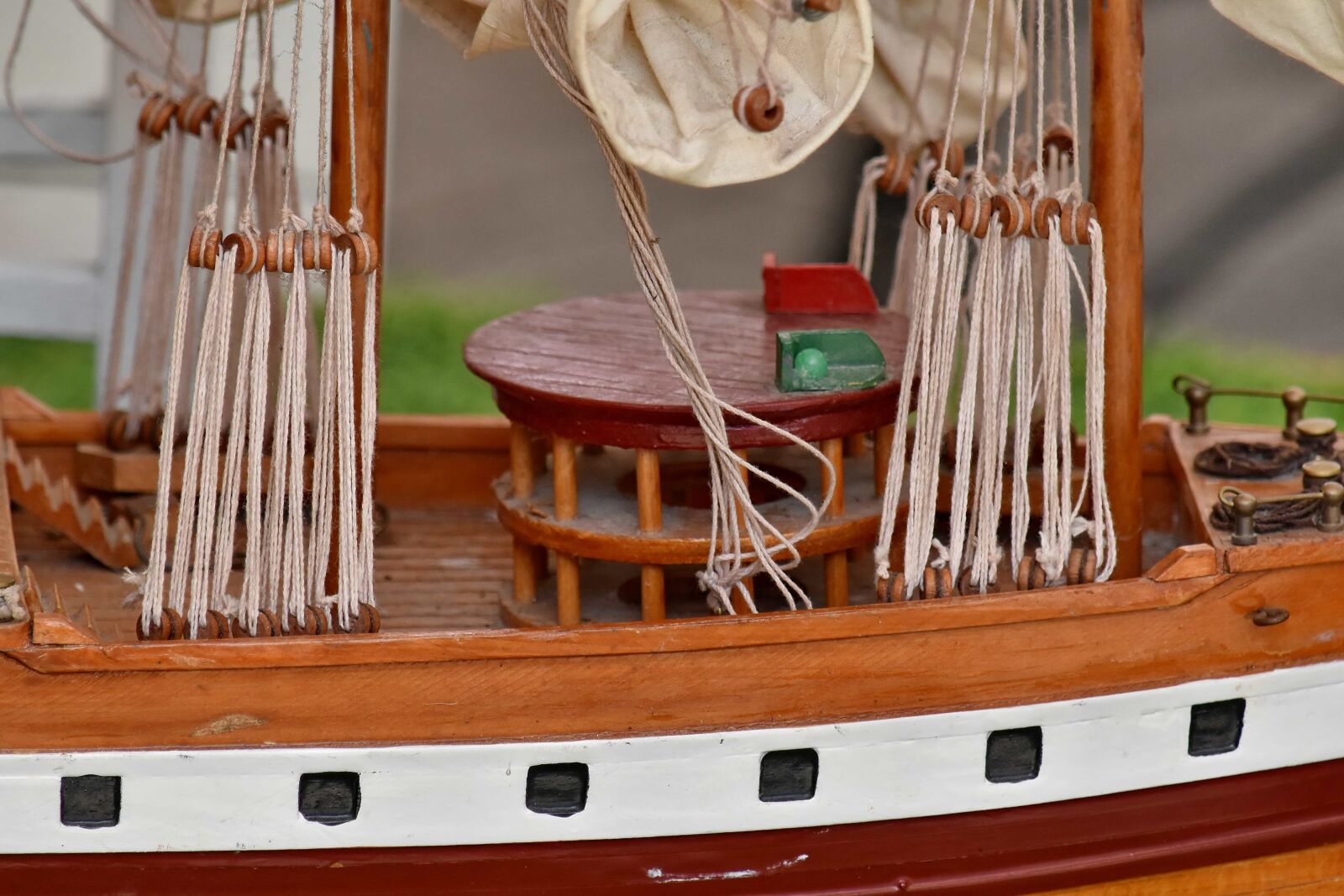 Nikon D5500 sample photo. Model, ship, toys, traditional photography