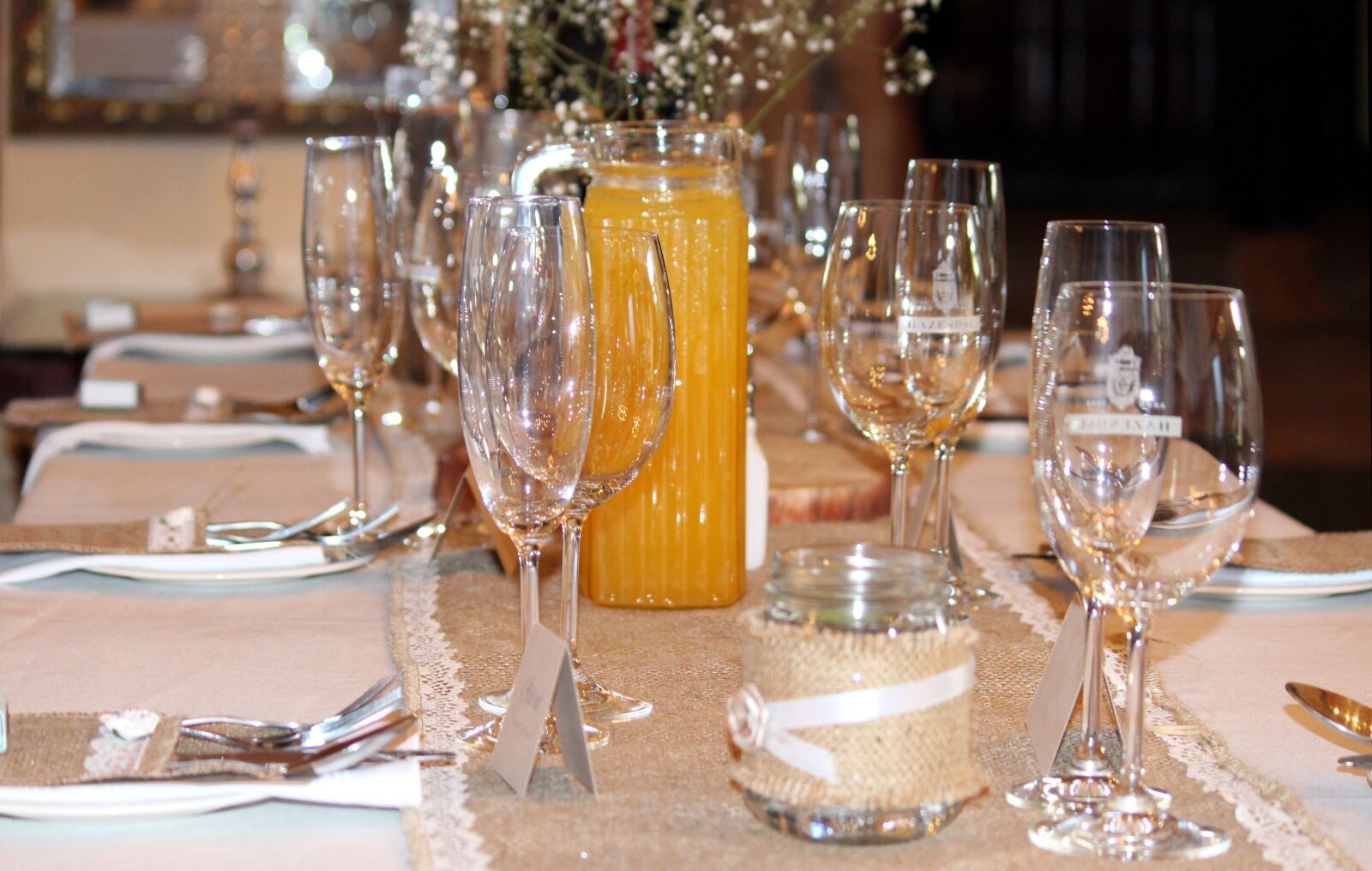 Canon EOS 650D (EOS Rebel T4i / EOS Kiss X6i) sample photo. Wedding table, glasses, plate photography