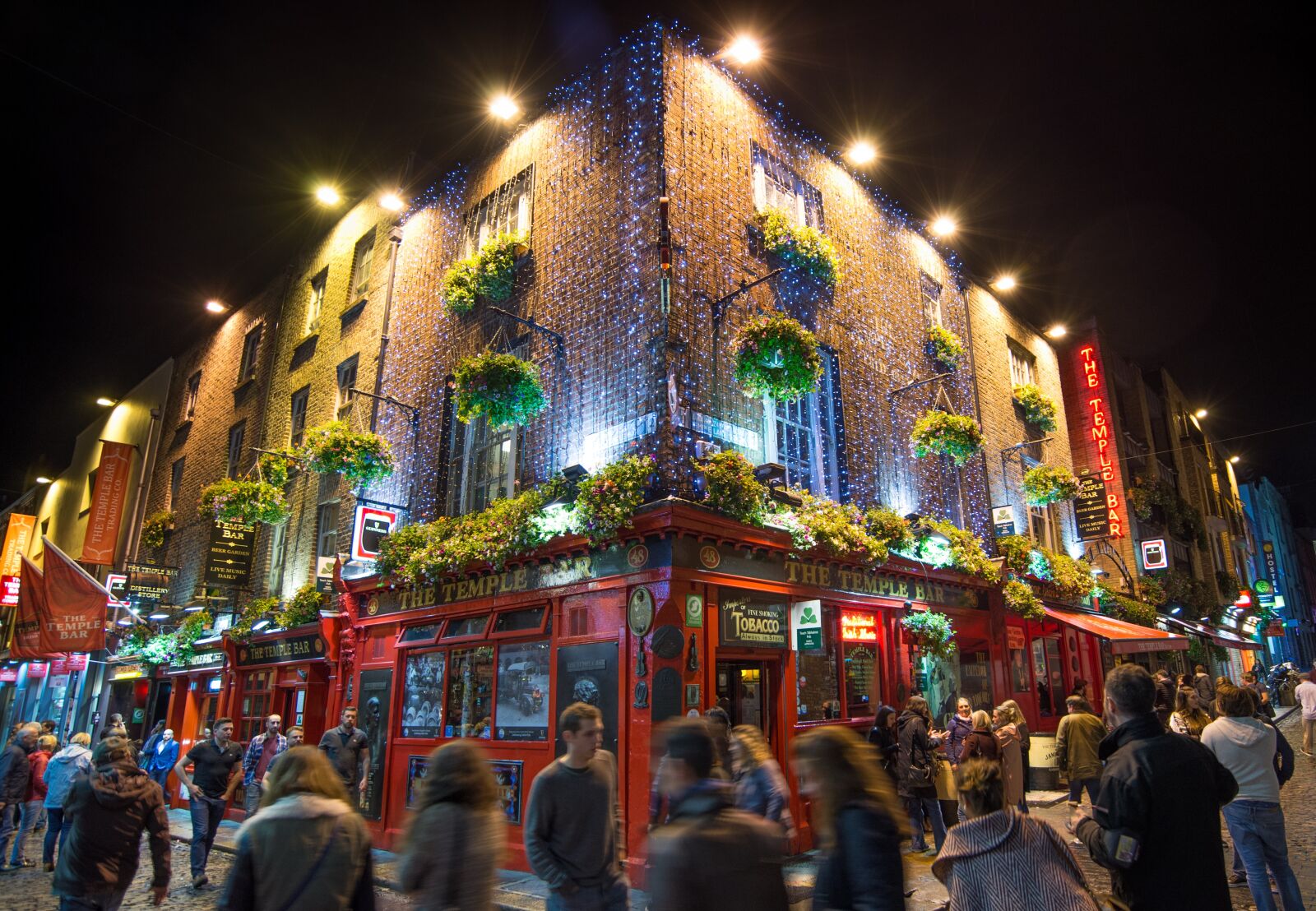 Nikon D610 sample photo. Temple bar, pub, bar photography