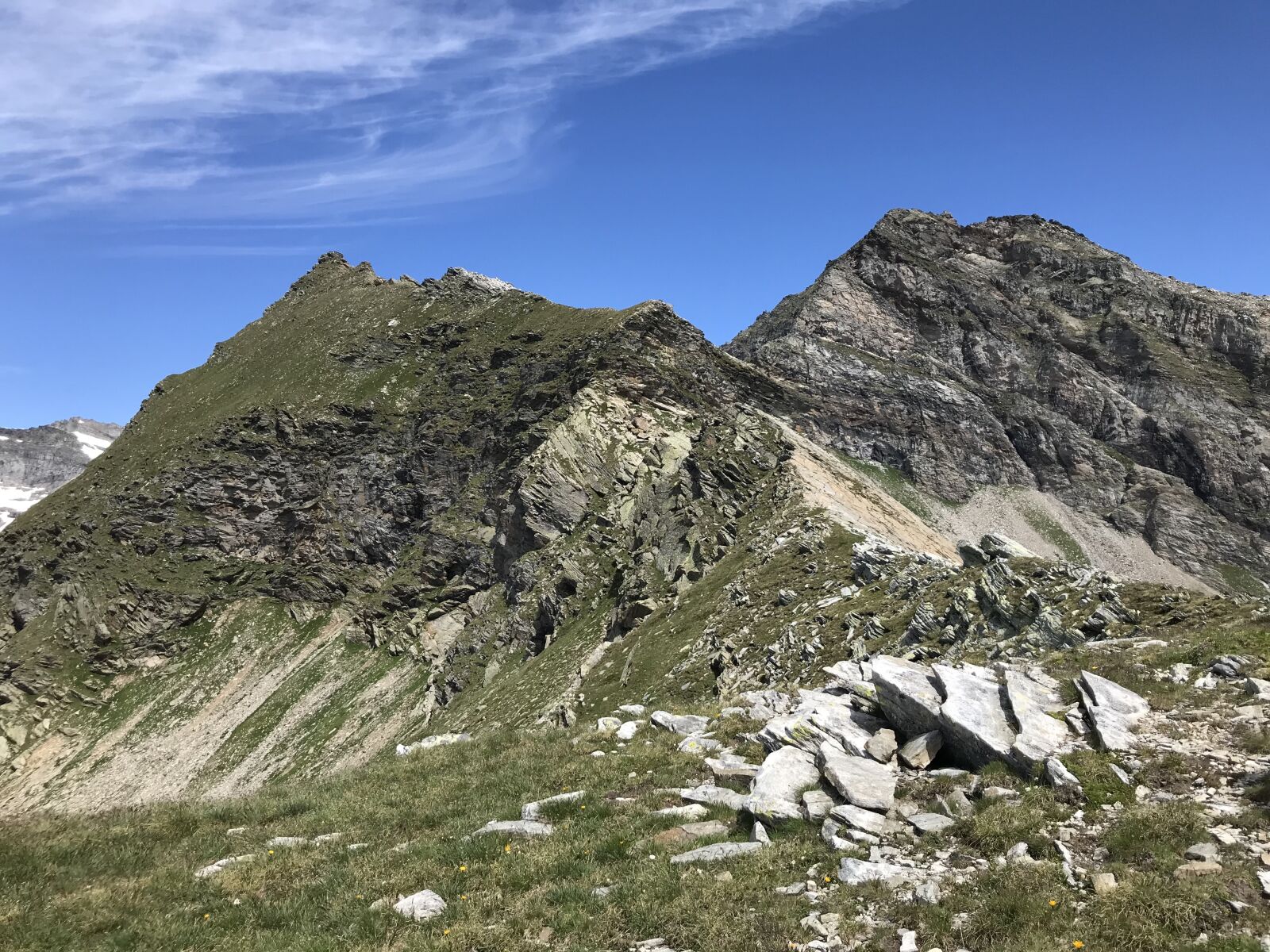 Apple iPhone 7 sample photo. Towards the rodond, alpine photography