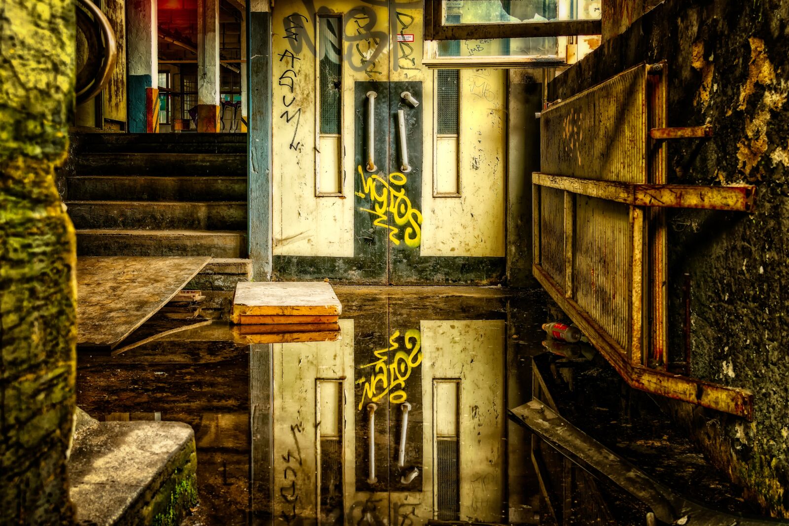 Nikon D3300 sample photo. Pforphoto, lost places, water photography
