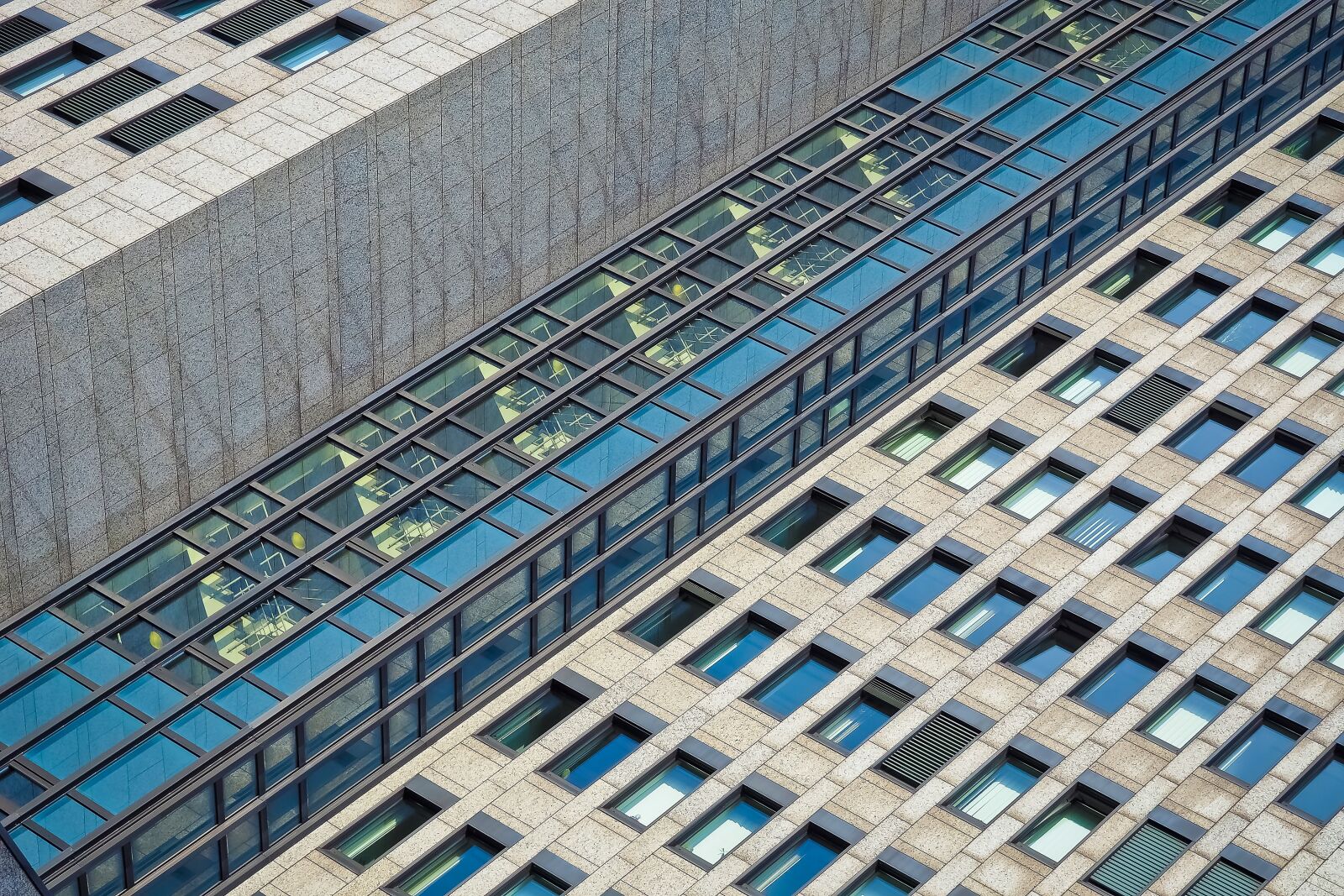 Olympus OM-D E-M10 sample photo. Architecture, skyscraper, glass facades photography