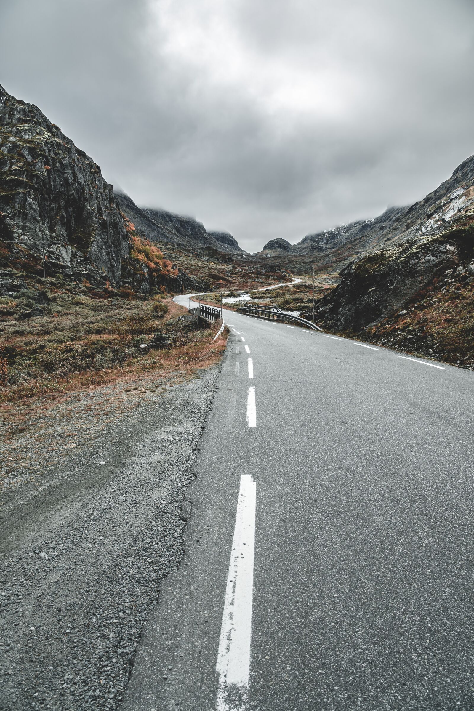 Sony a6000 + Sony E PZ 18-105mm F4 G OSS sample photo. Path, norway, landscape photography