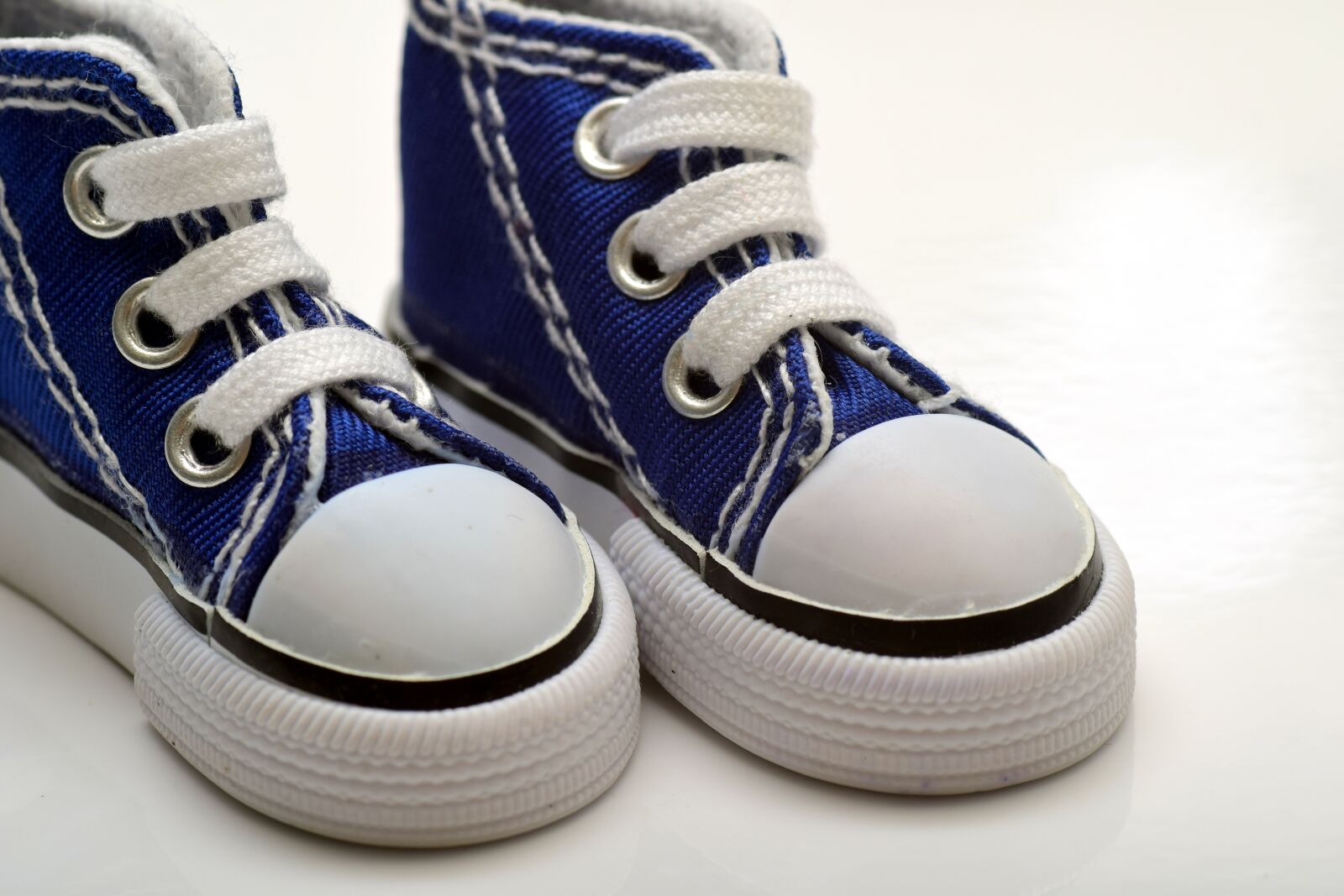 Nikon D3300 sample photo. Shoes, sneakers, sports shoes photography